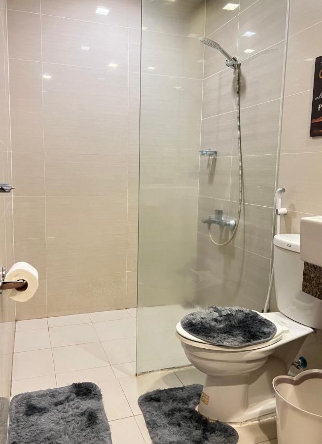 La Palazzo - Across Uptown Mall & Grand Hyatt Bgc Taguig Bagian luar foto