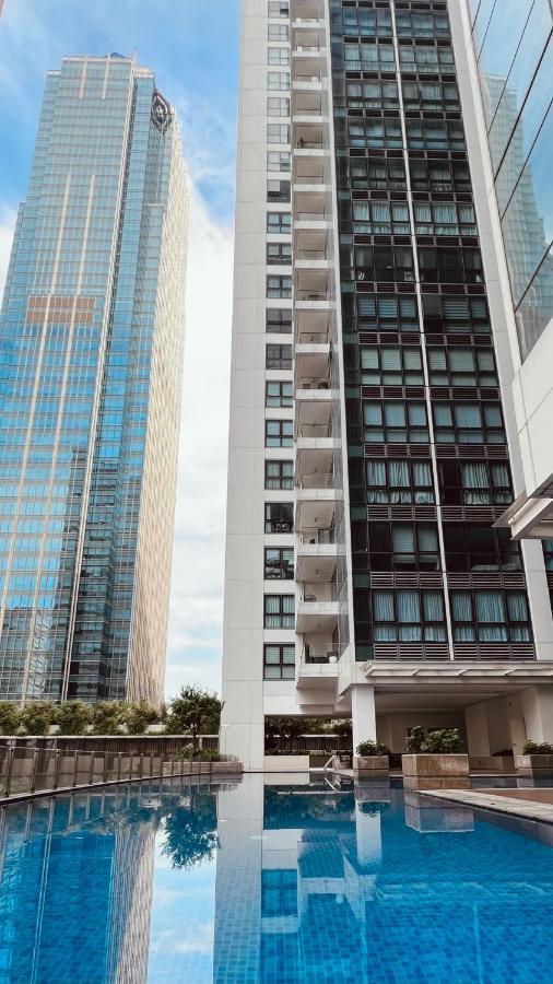 La Palazzo - Across Uptown Mall & Grand Hyatt Bgc Taguig Bagian luar foto