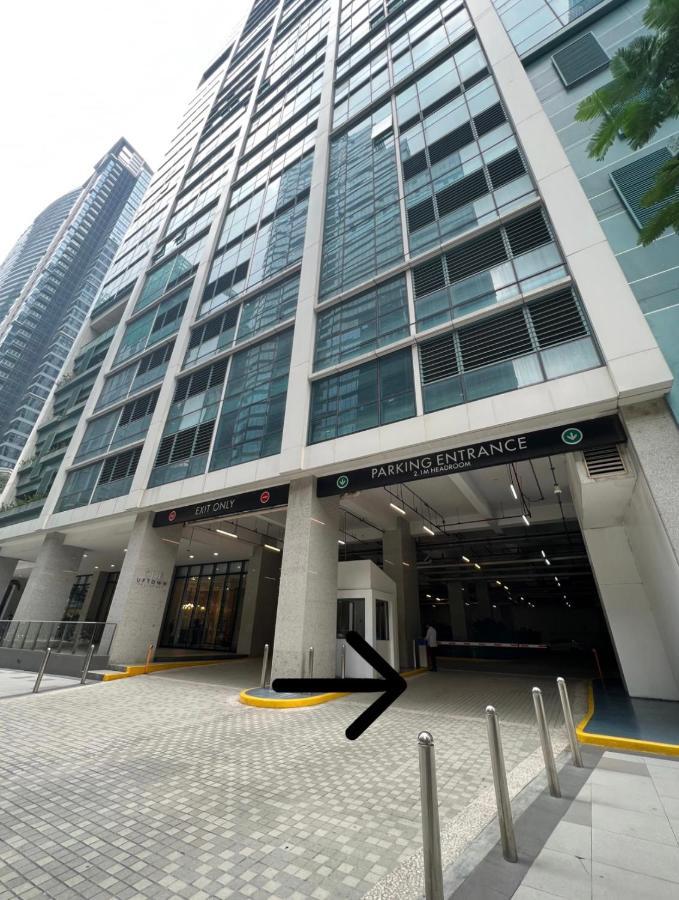 La Palazzo - Across Uptown Mall & Grand Hyatt Bgc Taguig Bagian luar foto