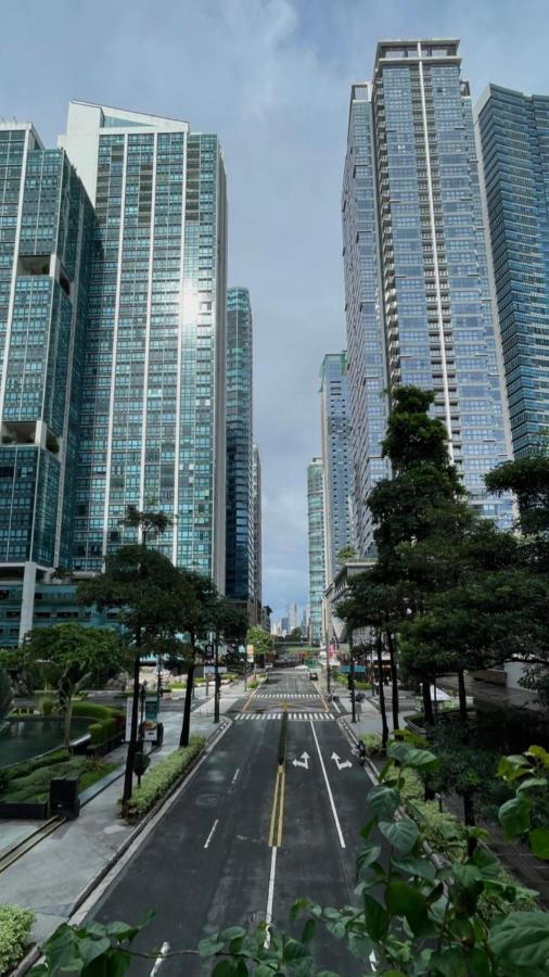 La Palazzo - Across Uptown Mall & Grand Hyatt Bgc Taguig Bagian luar foto
